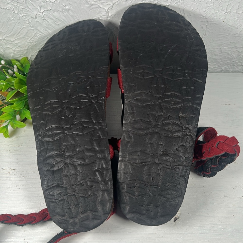Muk Luk Ankle Wrap Toe Sandal Red Brown Cork Rubber Sole Muk Luks - Picture 7 of 10